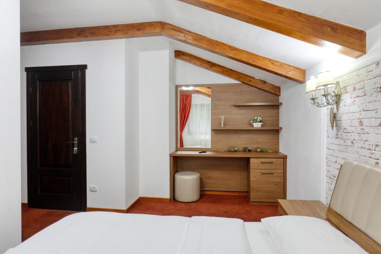 Hotel Ivascu مويزي المظهر الخارجي الصورة