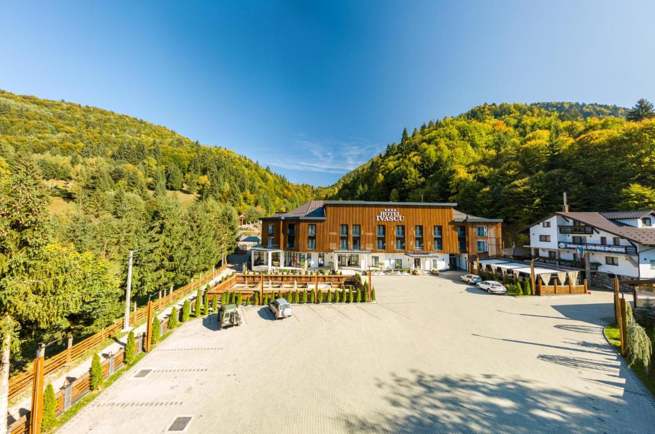 Hotel Ivascu مويزي المظهر الخارجي الصورة