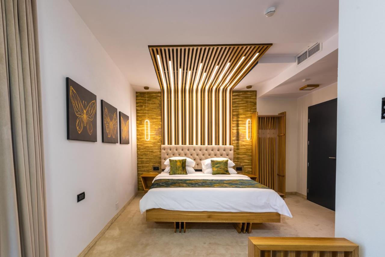 Hotel Ivascu مويزي المظهر الخارجي الصورة