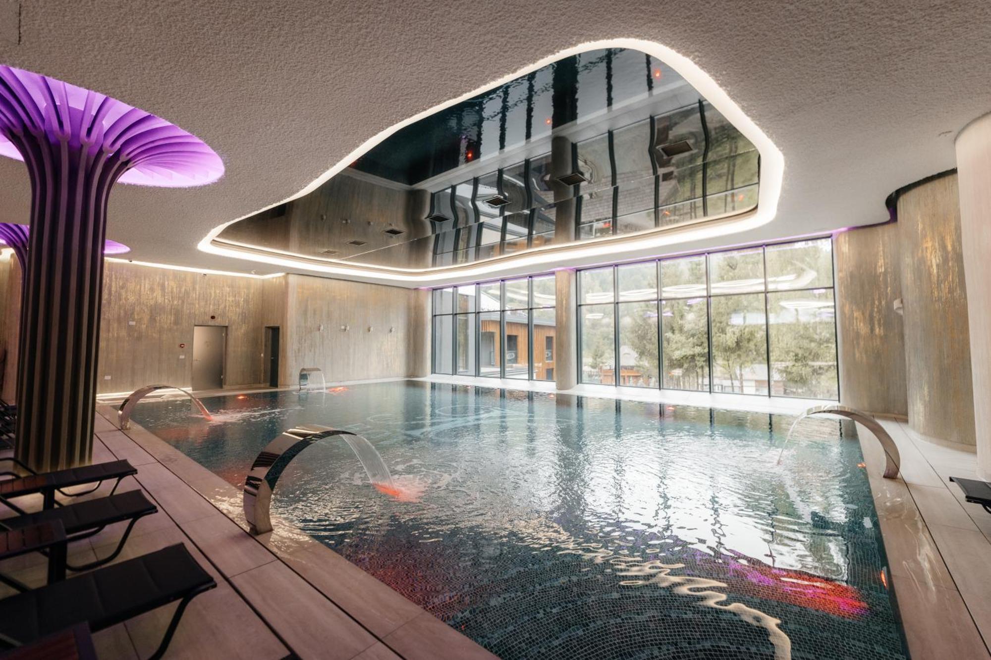 Hotel Ivascu مويزي المظهر الخارجي الصورة